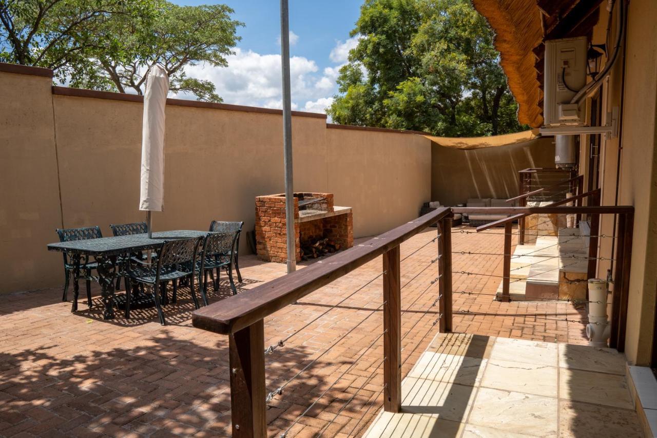 Fumani Game Lodge โมดิมอเลอ ภายนอก รูปภาพ