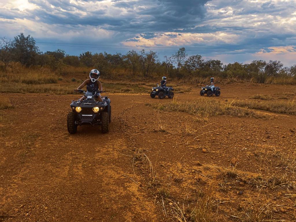Fumani Game Lodge โมดิมอเลอ ภายนอก รูปภาพ